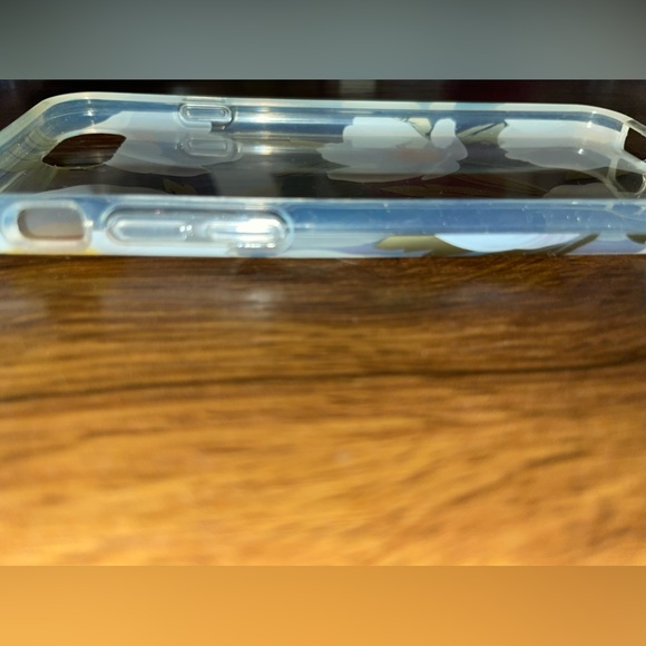 IPhone 7 flower clear phone case - Picture 3 of 6